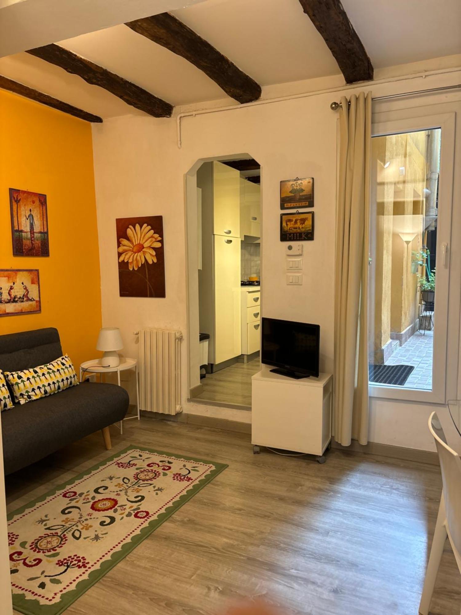 Casa Noah Apartment Болоня Екстериор снимка